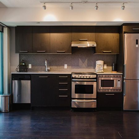 Peter Pan'S Hideaway 2Br In Central Toronto Apartman Kültér fotó